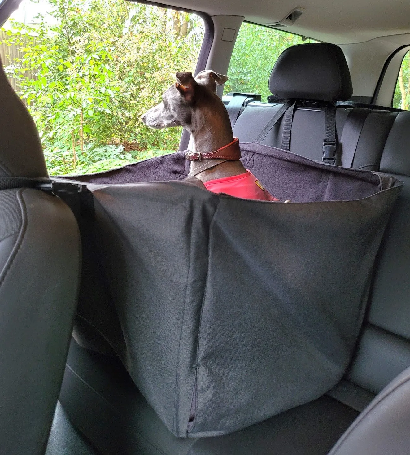 Car Cube dog seat